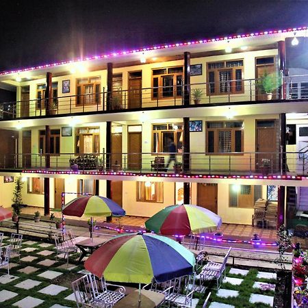 Hotel Chetna&cabañas Manāli Exterior foto